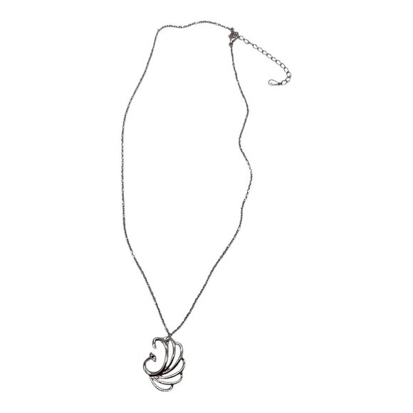 Silver Mountain S925 Sterling Silver 18in  Necklace With Elegant Pendant & Chain - Picture 3 of 8
